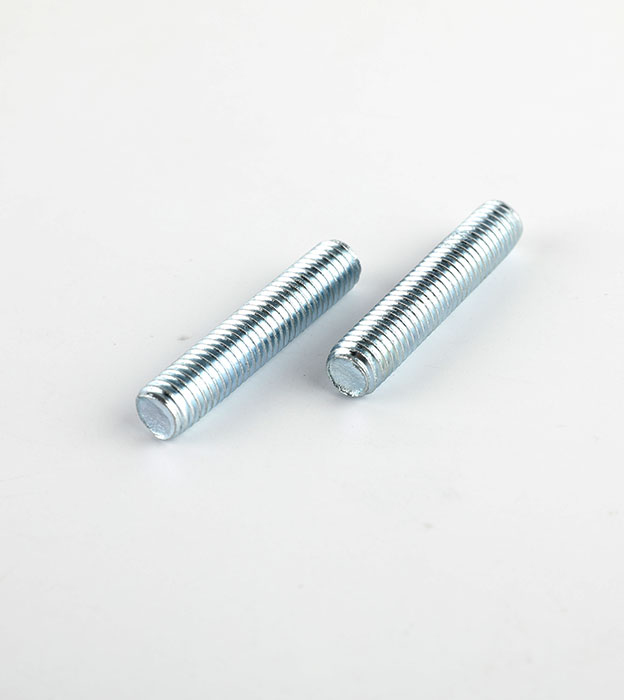 Is rogha coitianta é slata Snáithithe Dhosmálta chun páirteanna éagsúla a dhaingniú le chéile